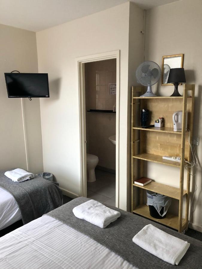 Ultimate Family Guest House Blackpool Bagian luar foto