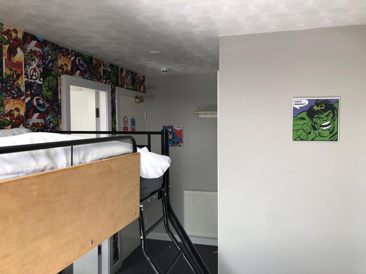 Ultimate Family Guest House Blackpool Bagian luar foto