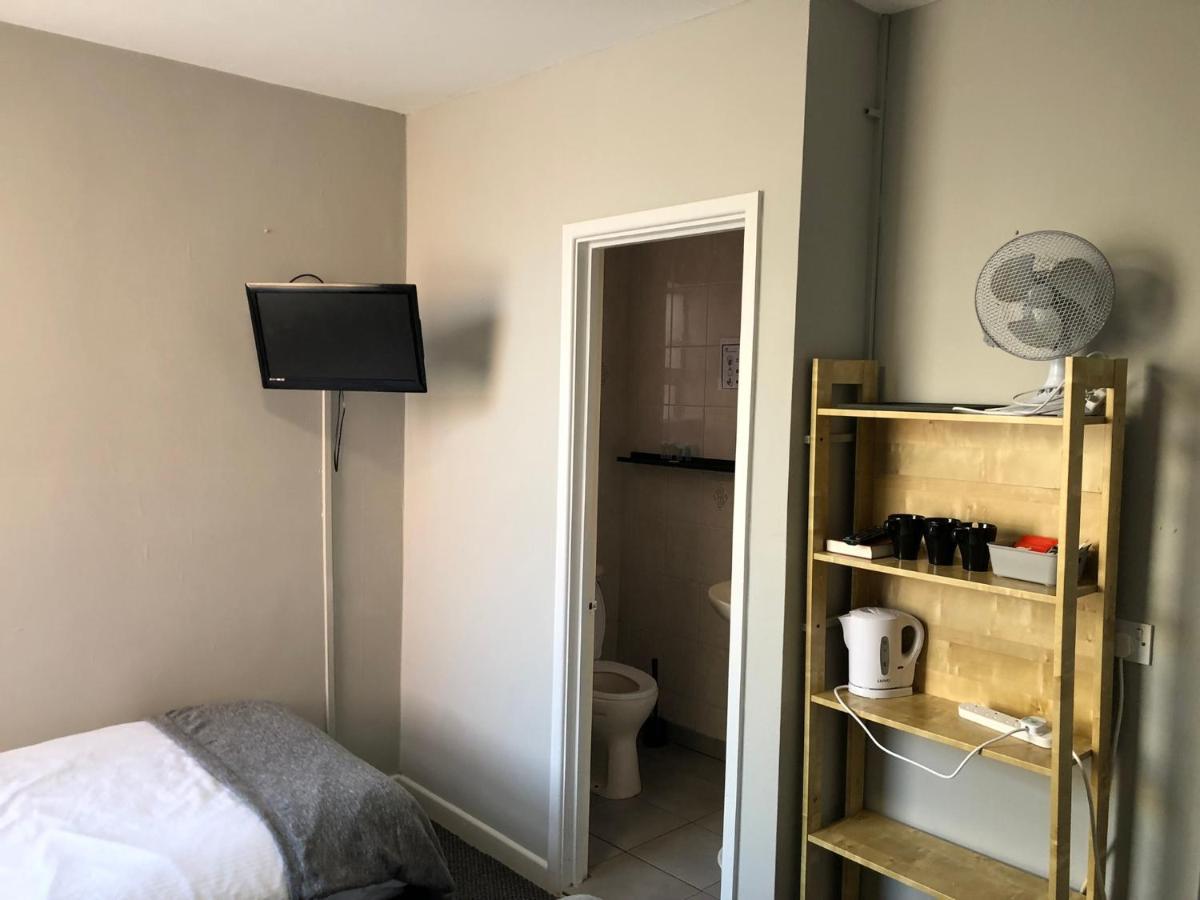 Ultimate Family Guest House Blackpool Bagian luar foto