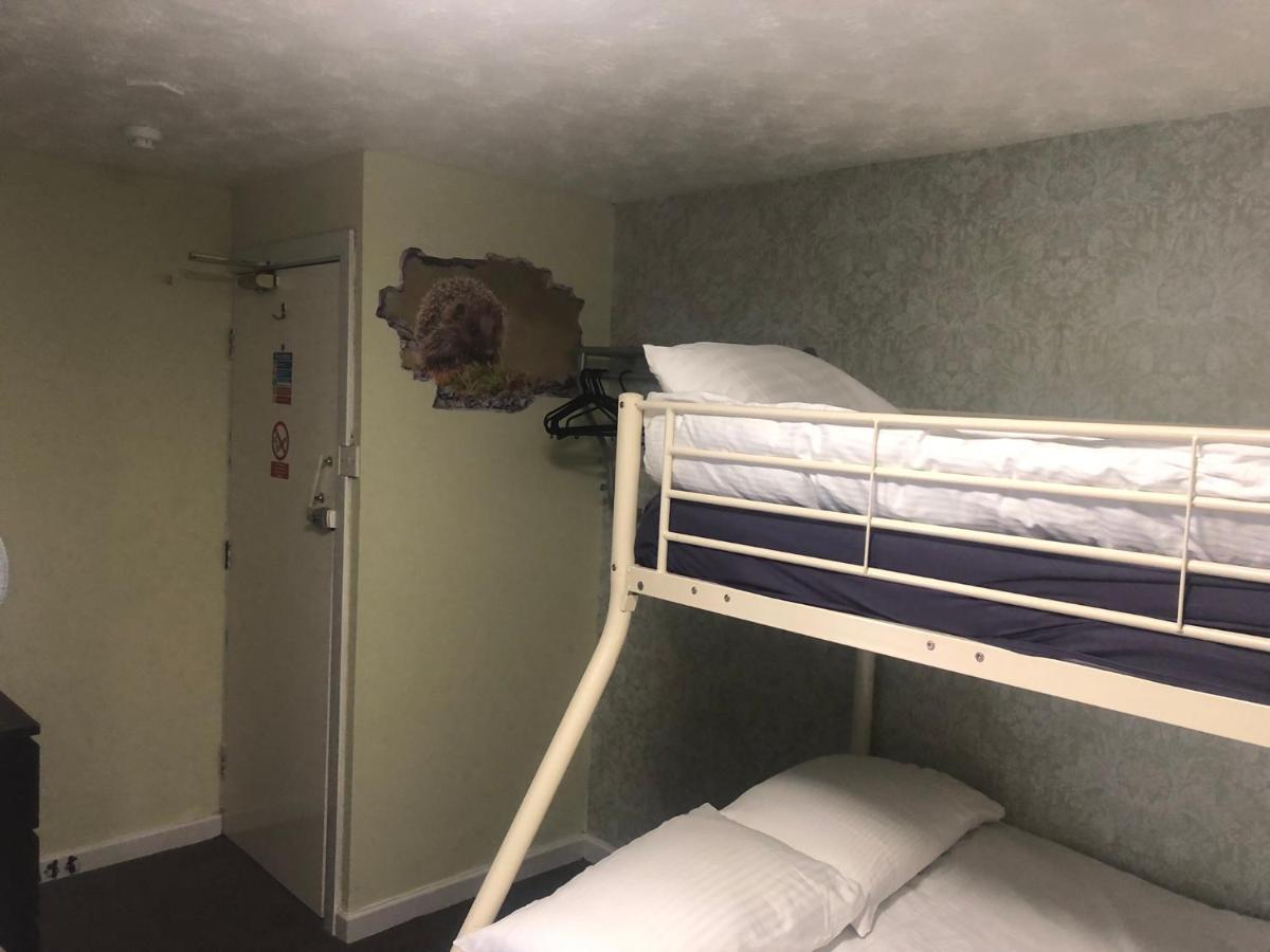 Ultimate Family Guest House Blackpool Bagian luar foto