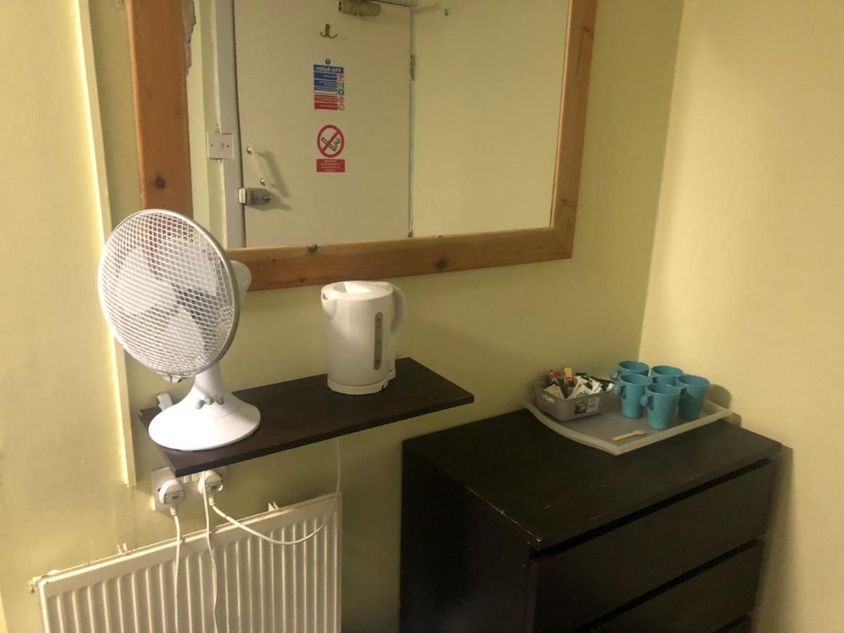 Ultimate Family Guest House Blackpool Bagian luar foto