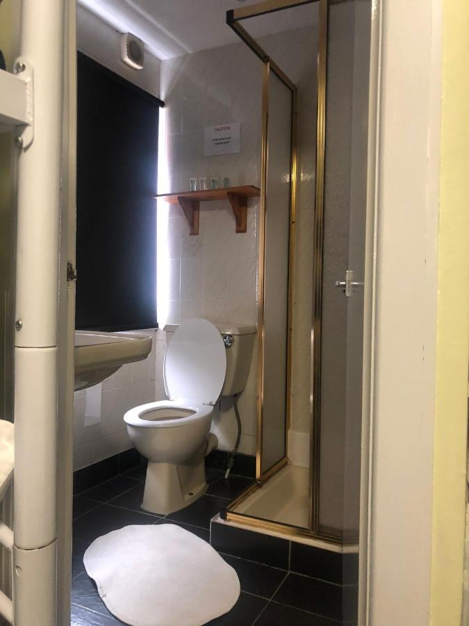 Ultimate Family Guest House Blackpool Bagian luar foto